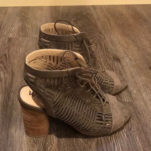 Open toe block heels